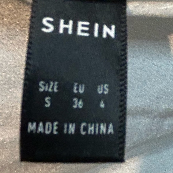 007. SHEIN Sherpa open style coat Green size 4 - Picture 3 of 3